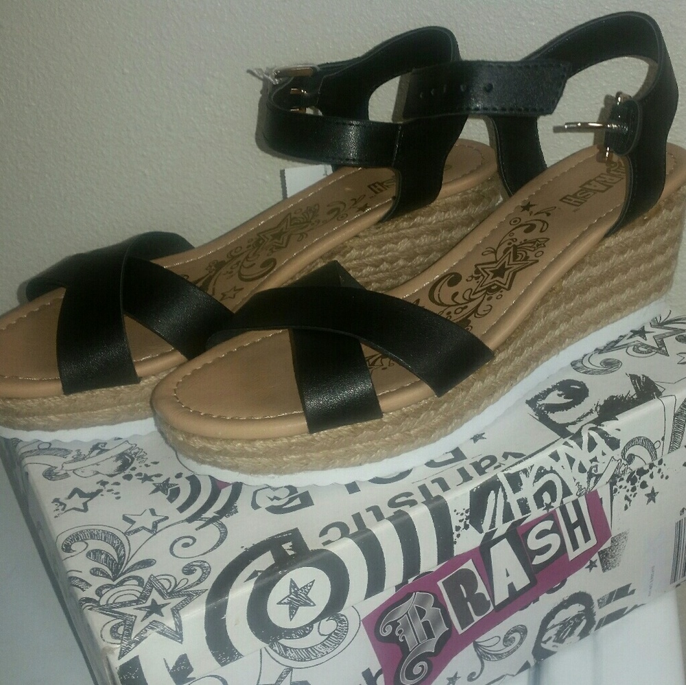 Wedge sandals
